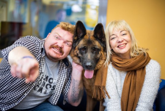 Brezdomni psi vodijo radijski program: Danes se je izkazal Marli
