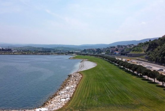 Koper je dobil obmorski park - gostje razburjeni zaradi prisotnosti psov!